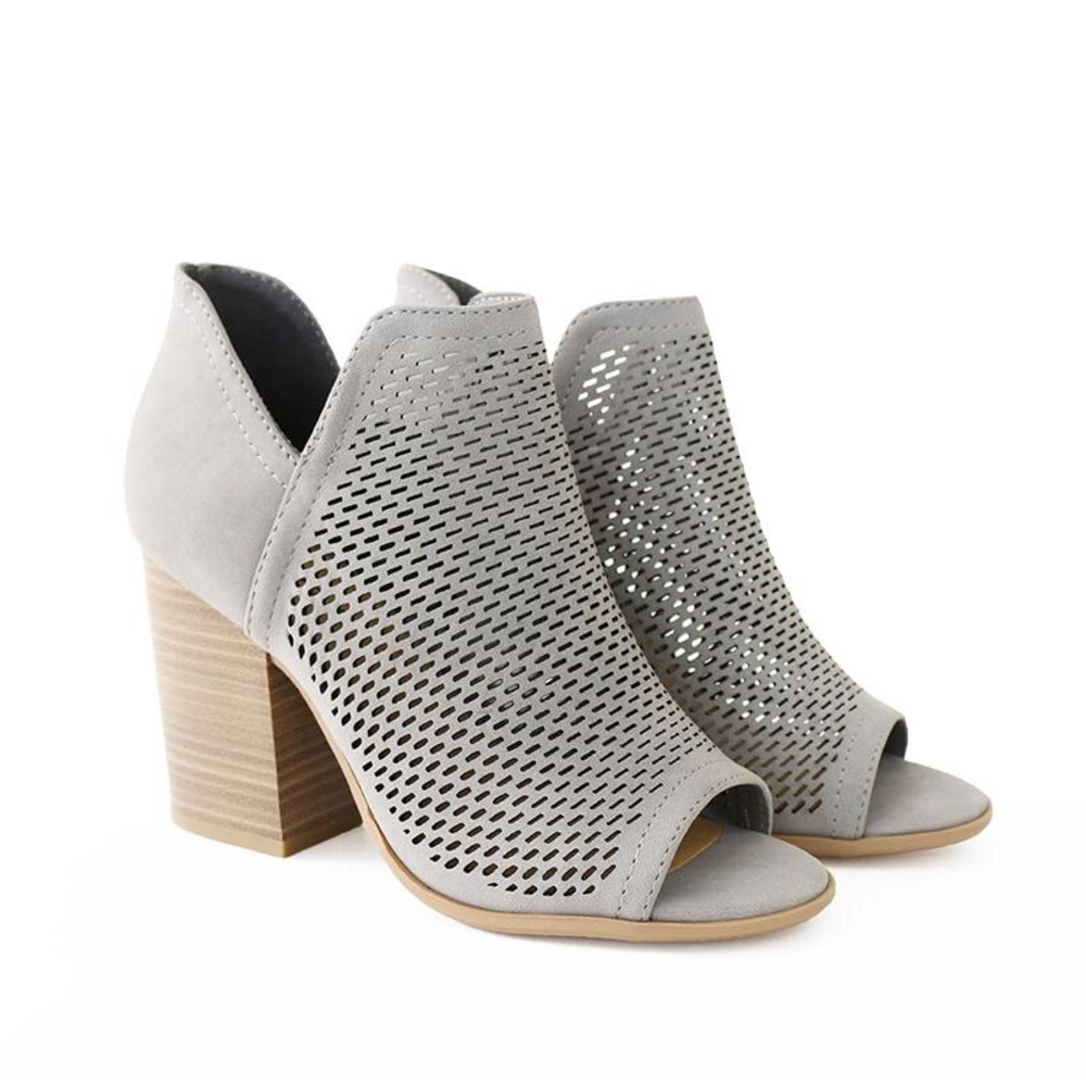 caster light gray perforated bootie sandal - Picture 2 of 6